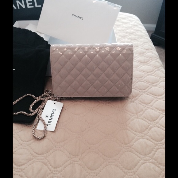 SOLD - Chanel special edition 2014 WOC - Picture 2 of 4