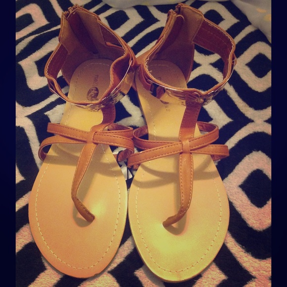 rue21 gladiator sandals