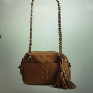 ISO Tory Burch cross body!