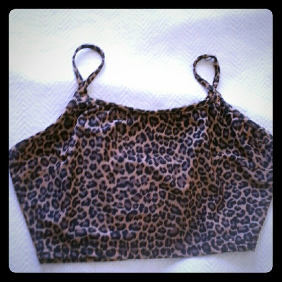 Animal print croptop. Midriff  bathing top