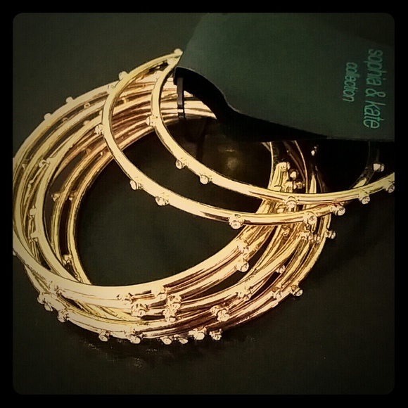Bangles!!!! New with tag