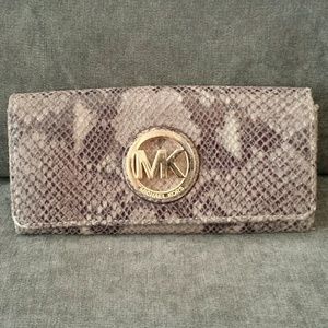 Michael Kors wallet