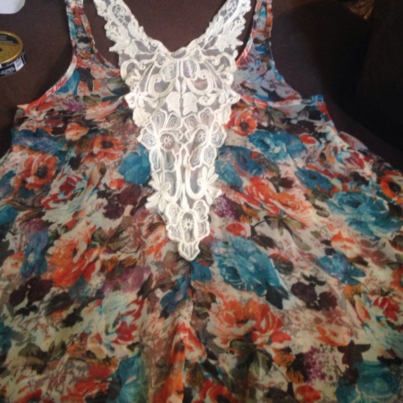 Flower top - Picture 3 of 4