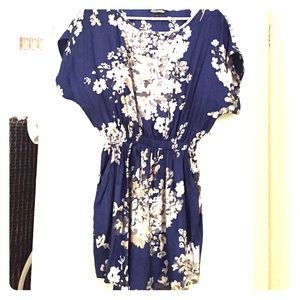 Express silk dress with hidden pockets.