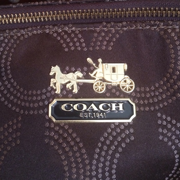 Authentic Coach handbag - Picture 3 of 4