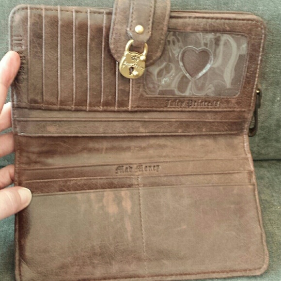 Juicy Couture wallet - Picture 2 of 4