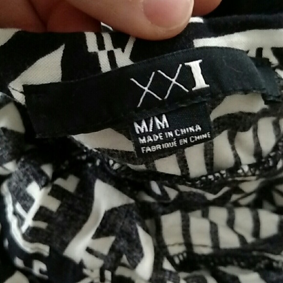 Ruffled Shorts - Picture 3 of 4