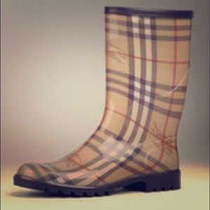 Burberry Haymarket Short rainboots size 36