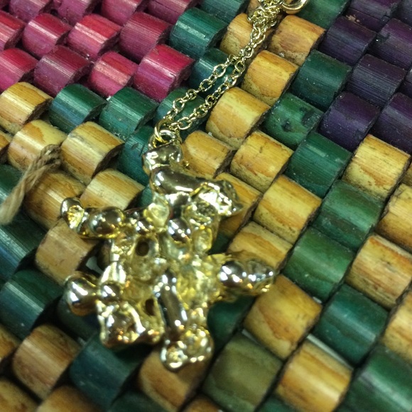 🌷 Kelly Waters Necklace🌷 - Picture 2 of 4