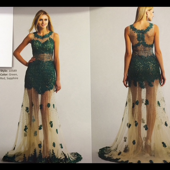 Long dress - Picture 1 of 1