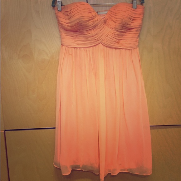 Donna Morgan short peach prom dress size 8
