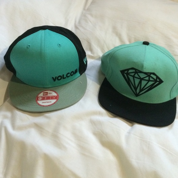 2 pack of hats! 💎💙