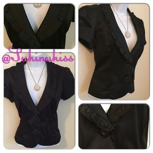 NWOT ✨Adorable Black satin ruffle Jacket✨