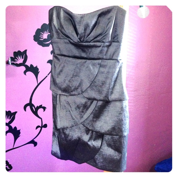 BOUTIQUE MYTIC - Strapless metallic grey dress
