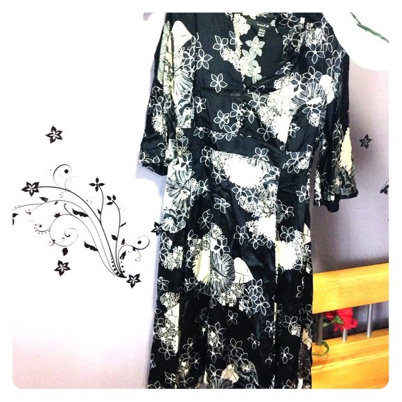 ZARA - Black & Beige flowery dress