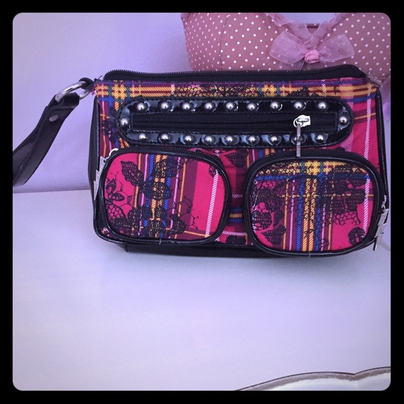Purse.