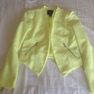 Yellow blazer