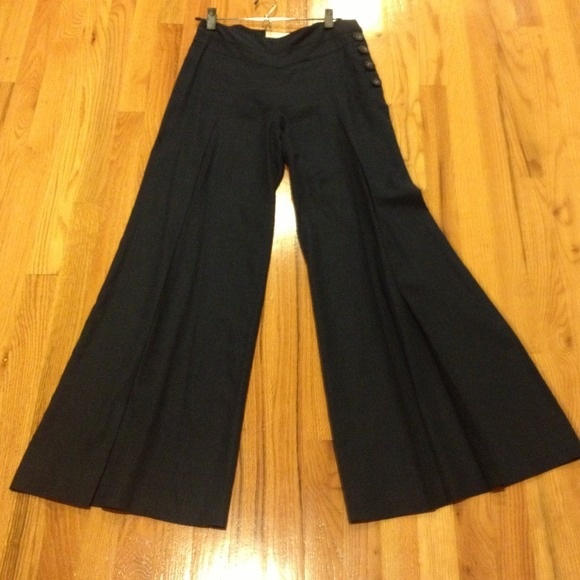 Help me find these pants!!!  NEED THEM!!!