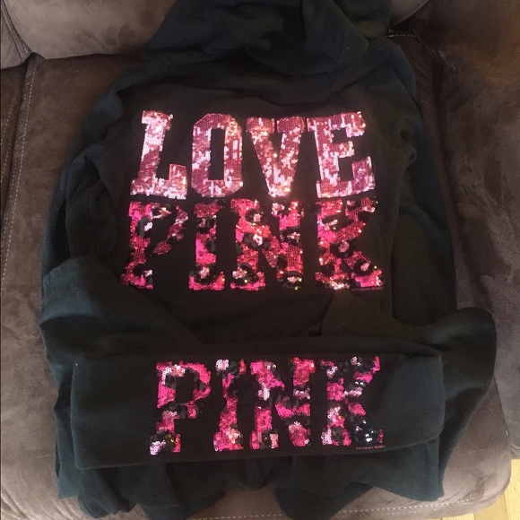 Pink VS zip up hoodie & matching yoga capris.