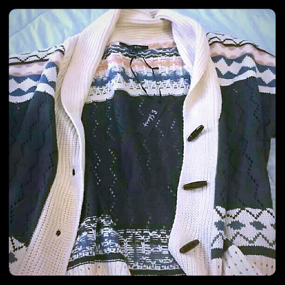 ☆☆☆SOLD☆☆☆Nwt Cardigan!