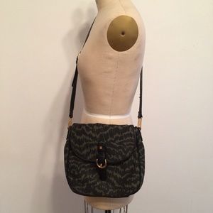 Bundle-crossbody bag and 2 scarves as shown here!!