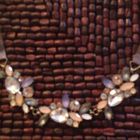 Jeweled necklace with ribbon "chain" - Picture 2 of 3