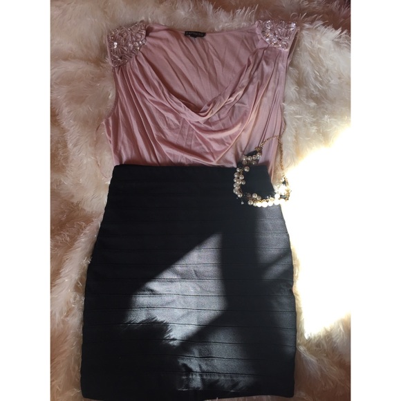 Black Express skirt