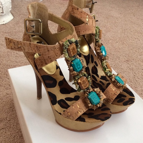 Baker Shoes Marisol Tan Stone Heel - Size 6