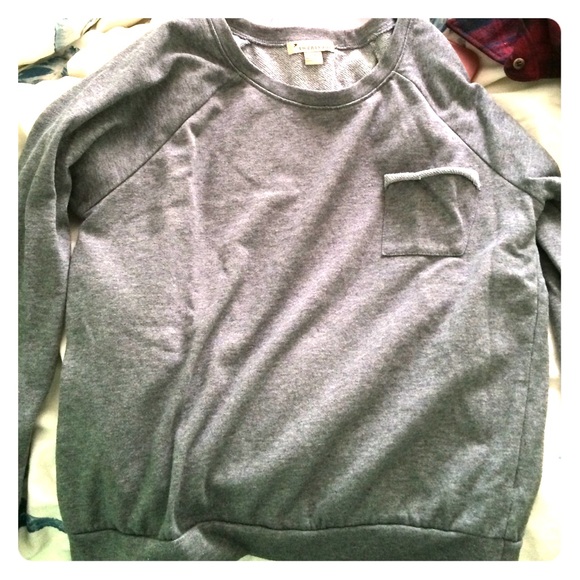 Grey heavy long sleeved shirt