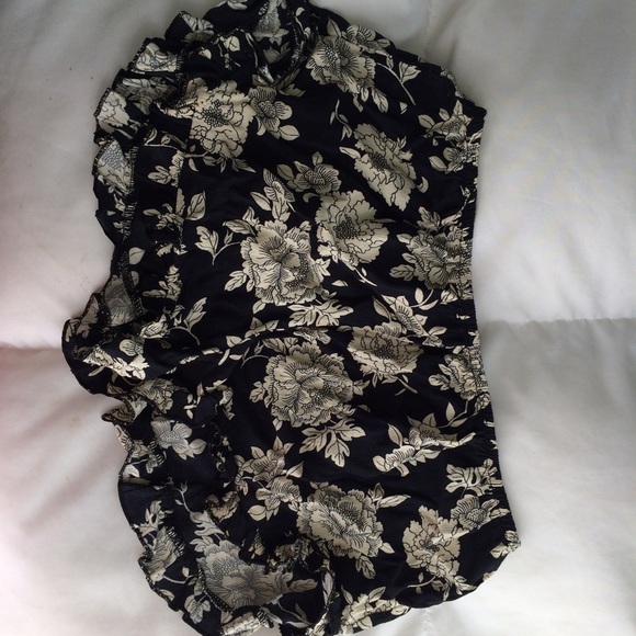Floral Brandy Melville flowy shorts