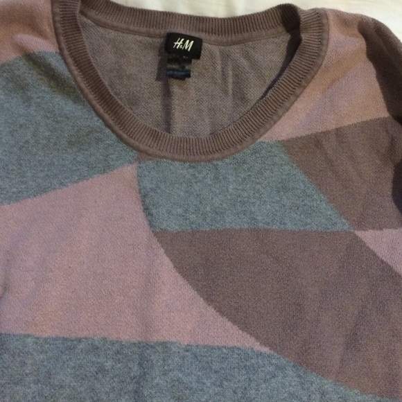 H&M sweater - Picture 2 of 3