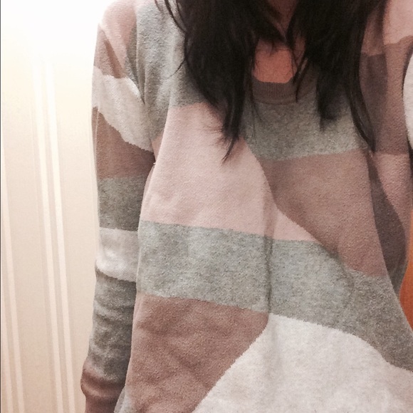 H&M sweater - Picture 3 of 3