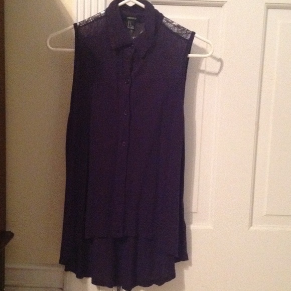 Navy blouse with lace - Picture 1 of 4