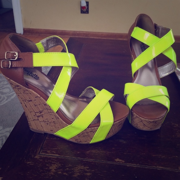 Neon wedges