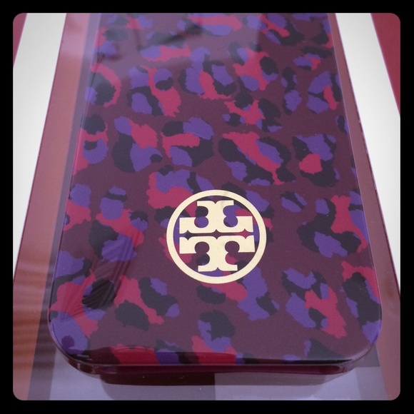 Tory Burch Accessories - NEW IPHONE 5/5S SOFT CASE TORY BURCH