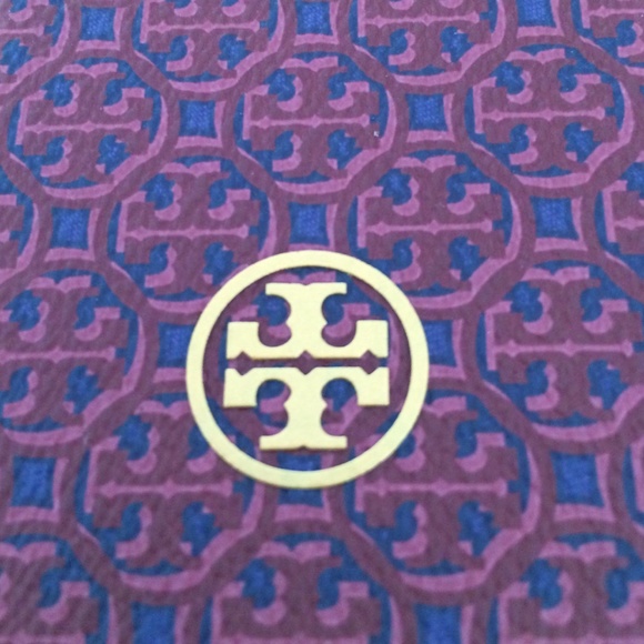 TORY BURCH HARDSHELL CASE for Iphone 5/5S - Picture 2 of 4