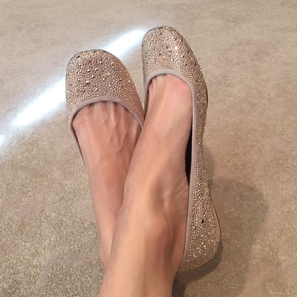 🚫SOLD🚫BCBG gold ballet flats