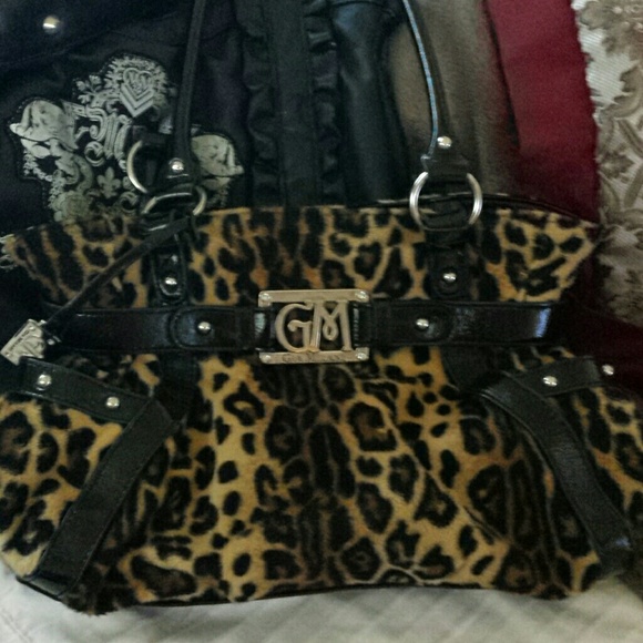 SALE!! GIA MILANI LEOPARD PRINT HANDBAG