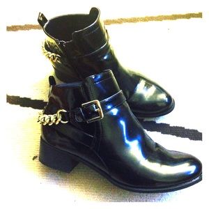 Ankle hight Ching boots