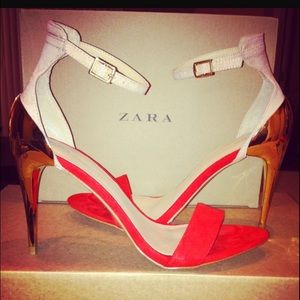 I'm selling a pair of heels from Zara