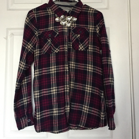Bundle ! Flannel button up and beige sweater !!