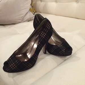 Pink and black plaid heels