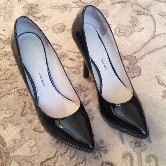 Nine West Black Patent Pumps. Size 5.5.