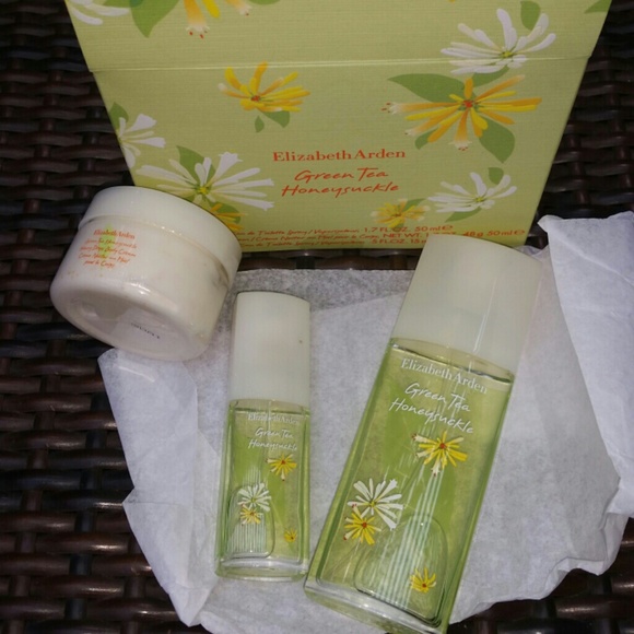 Hold for @leotaz Green Tea Honeysuckle set