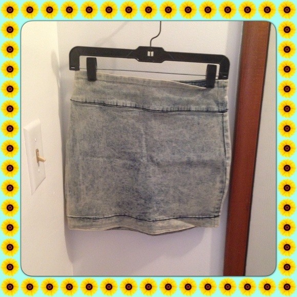 Urban Outfitters Dresses & Skirts - Urban Outfitters BDG jean skirt 4