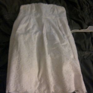 White strapless dress