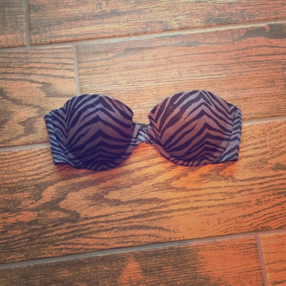 Victoria secret strapless bra