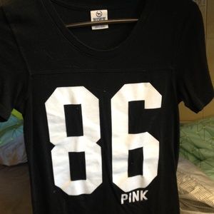 Vs pink t-shirt