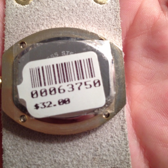 Fashion Watch - Picture 4 of 4