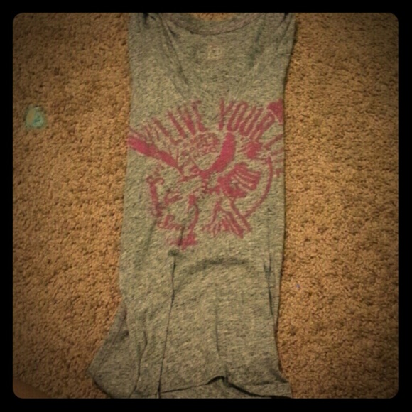 American eagle v-neck!